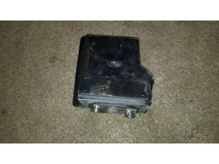   Pojistková skříňka 61131374820, 61131374129   BMW 5 E34 1990