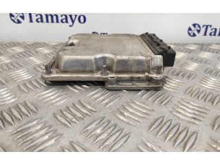 Řídící jednotka 0281010633, 8200119842   Renault Trafic I 2002