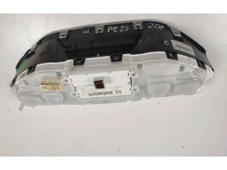 Přístrojová deska  Peugeot 2008 I 2017 E137HWE4, 140398  
