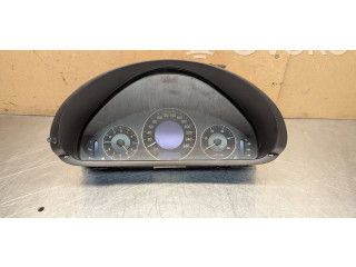 Přístrojová deska  Mercedes-Benz CLK A209 C209 2003 A2095403511, 110080251005  
