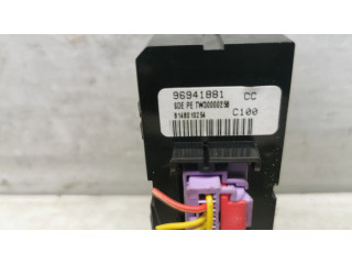 Дисплей    96941881   Chevrolet Captiva