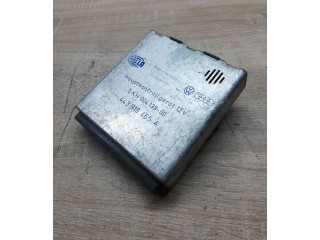 Řídící jednotka 443919465a, 5kh00413900   Audi 100 S4 C4 1990