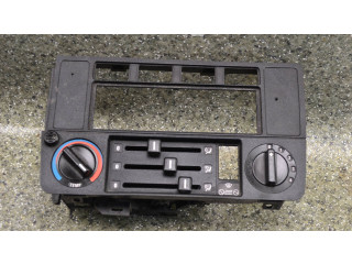 Блок управления климат-контролем 13756500   BMW 3 E30