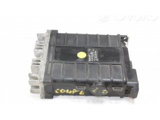 Блок управления двигателя 0261200221   Audi 80 90 S2 B4