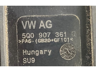   Pojistková skříňka 5Q0907361G, 5Q0937132A   Audi A3 S3 8V 2017
