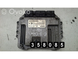 Блок управления двигателя 0281011861   Citroen C3