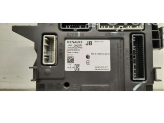 Блок комфорта 284B13925R   Renault Captur II   