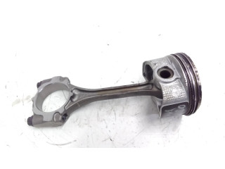 Píst 21120   Toyota Yaris  pro benzínový motor 1.5  0869
