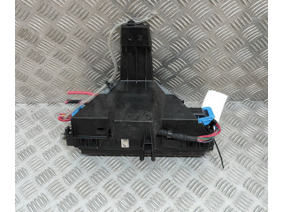   Pojistková skříňka 109440502F   Tesla Model X 2020