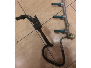 Форсунка 031042601, 2325028080    Toyota RAV 4 (XA20)   