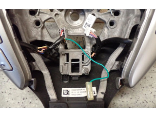 Volant Nissan Note (E12) 2014   