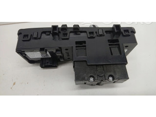 Селектор переключения передач 8Y0713059B    Audi A3 8Y   