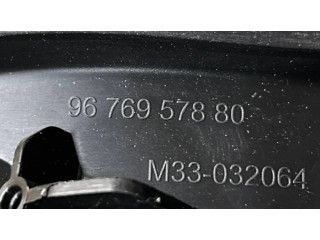 Передняя решётка Citroen C-Elysée 2012- года 9676957880, M33032064      
