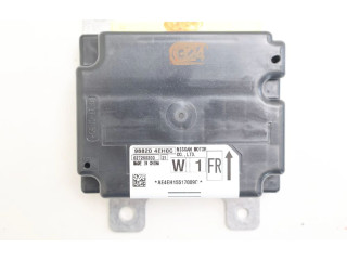 Блок управления надувных подушек    988204EH0C, 988204EH0C   Nissan Qashqai