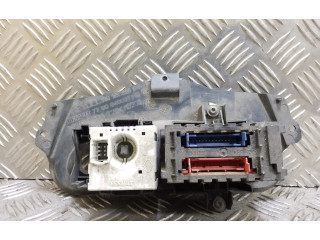 Дисплей    7700840697   Renault Megane I