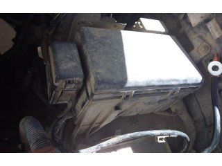   Pojistková skříňka    Toyota Land Cruiser (J120) 2005