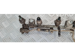Vstřikovací lišta    Daihatsu Feroza     