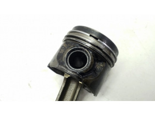 Píst    BMW 7 E65 E66  pro naftový motor 3.0  