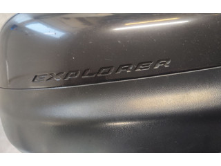 Vstřikovací lišta 2283780, E11026656   Ford Explorer     
