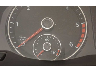 Панель приборов 1K8920871A   Volkswagen Scirocco       