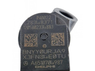 Vstřikovač 28348371   Mercedes-Benz E W212  pro naftový motor 2.2 651.924 