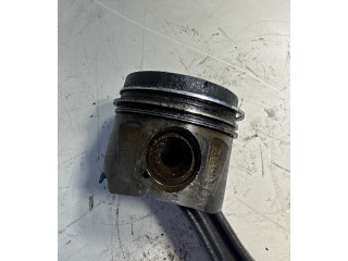 Píst 8340FF   Mercedes-Benz ML W164    642.940 
