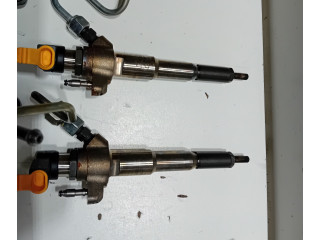 Vstřikovač 1660000372R, 175217543R   Nissan Navara D23     
