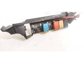 Блок предохранителей  4A0906405G   Audi A6 S6 C4 4A    