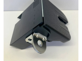 Замок багажника 5M0827505E, 5M0827505B    Volkswagen Tiguan 2007 - 2016 года