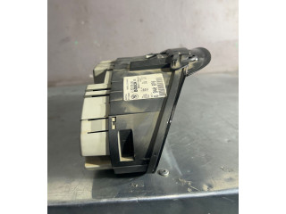 Přístrojová deska  BMW 3 E46 2004 6940870, 505742  