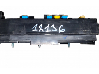 Блок предохранителей  2894U, 95202894   Opel Antara    