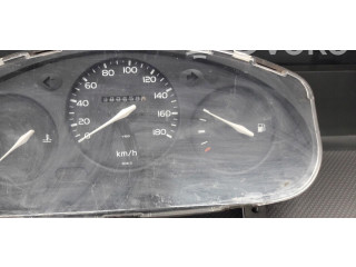 Přístrojová deska  Nissan Micra 2000 81117869  