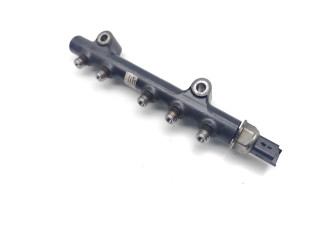 Vstřikovací lišta 9685297580, 9670076780   Citroen DS5    9HR(DV6C) 