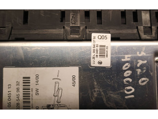   Pojistková skříňka A0285459832, 05045113   Mercede-Benz S W220 2001