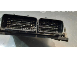 Блок управления двигателя 9833749880   Toyota Proace