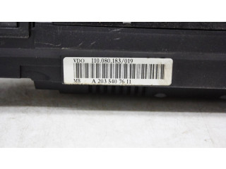 Přístrojová deska  Mercedes-Benz C W203 2004 a2035407611, 110080183  