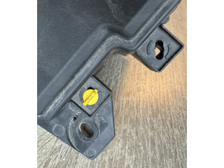 Блок предохранителей  284B88494R   Renault Arkana    