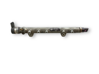 Vstřikovací lišta 0445214132   Toyota Corolla E120 E130    1ND-TV 