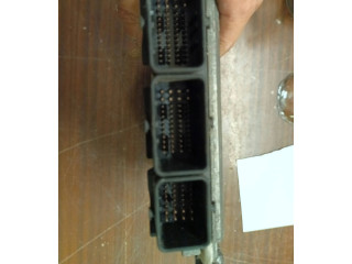 Блок управления двигателя 0281010637, 8200211711   Renault Vel Satis