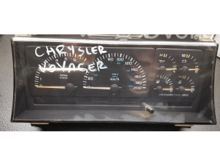 Přístrojová deska  Chrysler Voyager 1995 4437589, 66796  