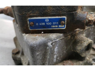 Vstřikovací lišta 0438100011, 0438120032   Mercedes-Benz S W116     