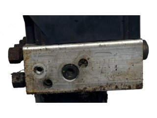 Блок АБС 04686987AA   Chrysler  Voyager  2004-2007 года