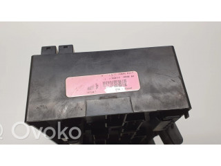 Блок предохранителей 04727080AC, 04727078AA   Chrysler Grand Voyager IV    