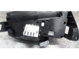 Дисплей    831080D010, 601157   Toyota Yaris Cross