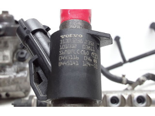 Vstřikovač 31272896, 31303238   Volvo V60    D5204T2 