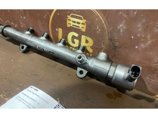 Vstřikovací lišta A6510700595   Mercedes-Benz C W204    Om651 