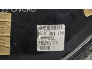 Přístrojová deska  BMW 5 E34 1994 8361124, 6160531018  