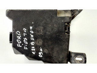 Блок предохранителей  7154953530, 8V5114B144BA   Ford Fiesta    