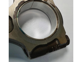 Píst    Nissan Micra     