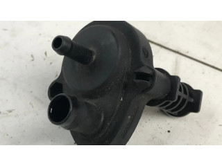 Vstřikovací lišta 2354117, PA6625GF   BMW 5 E39  pro naftový motor 2.9  